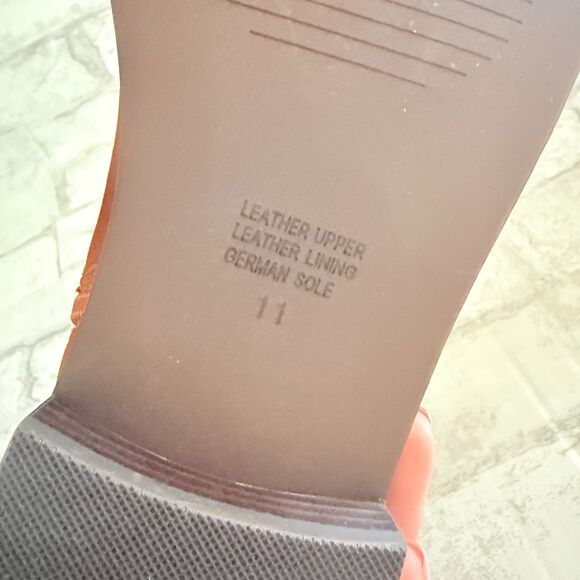 NWOB INTENTIONALLY BLANK Elaine Chestnut Suede Lace Up Boots Sleek Tailored 11 - Picture 6 of 8